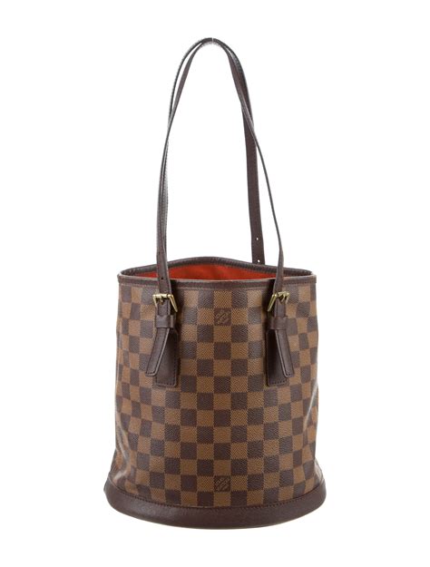 louis vuitton damier bucket bag